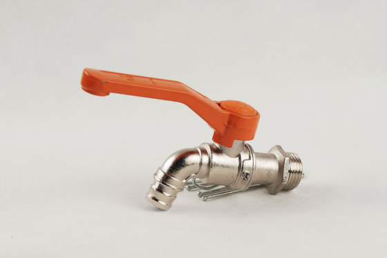 Дизайн модели крана 3D сада проверочного крана шланга гостиницы 120gram 1/2inch Lockable